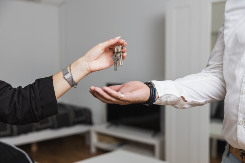 Schlüsselübergabe